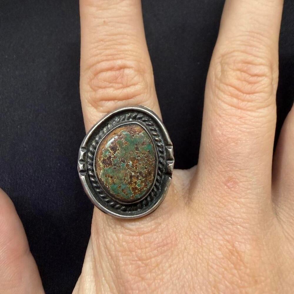 Vintage native handmade turquoise ring